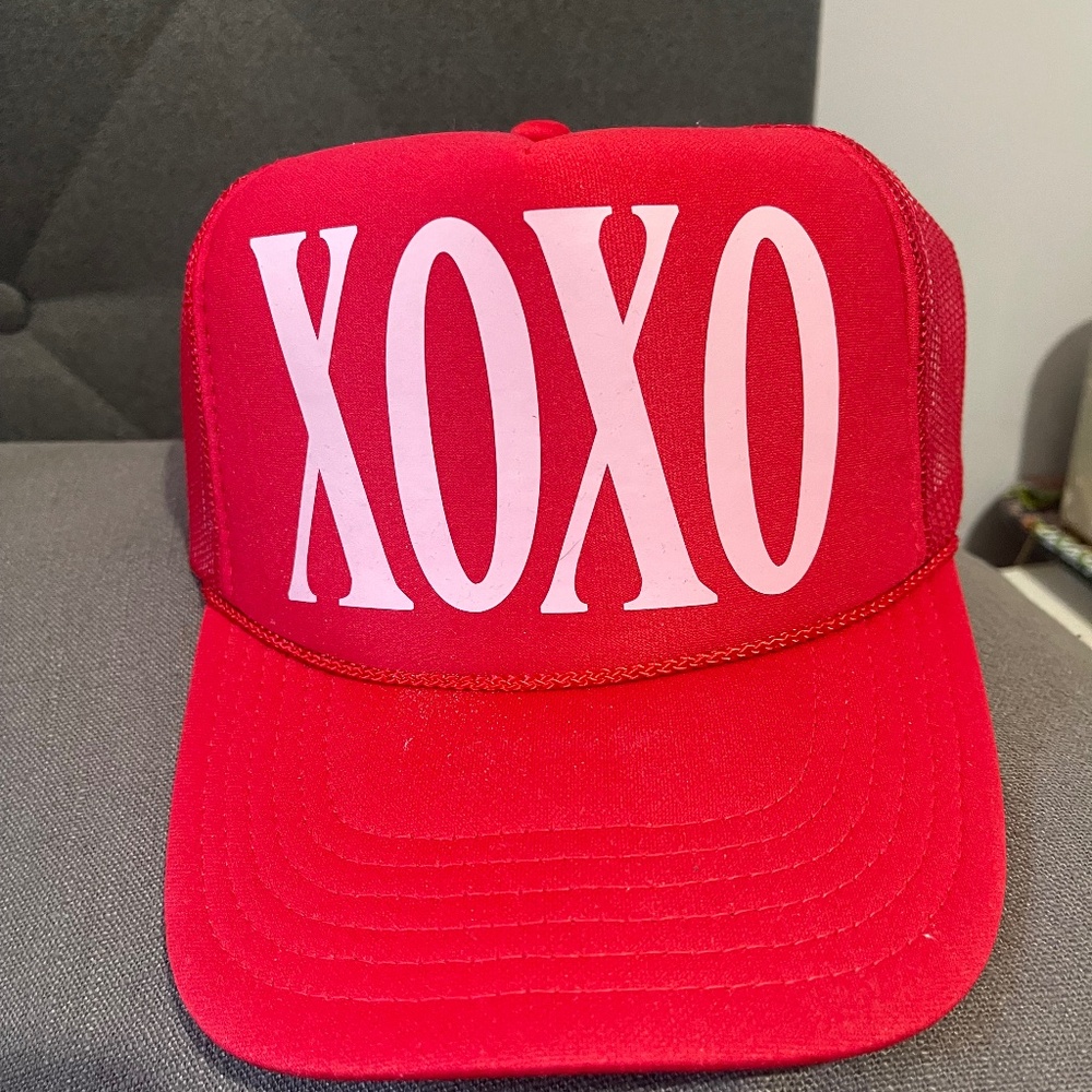 Xoxo trucker hat